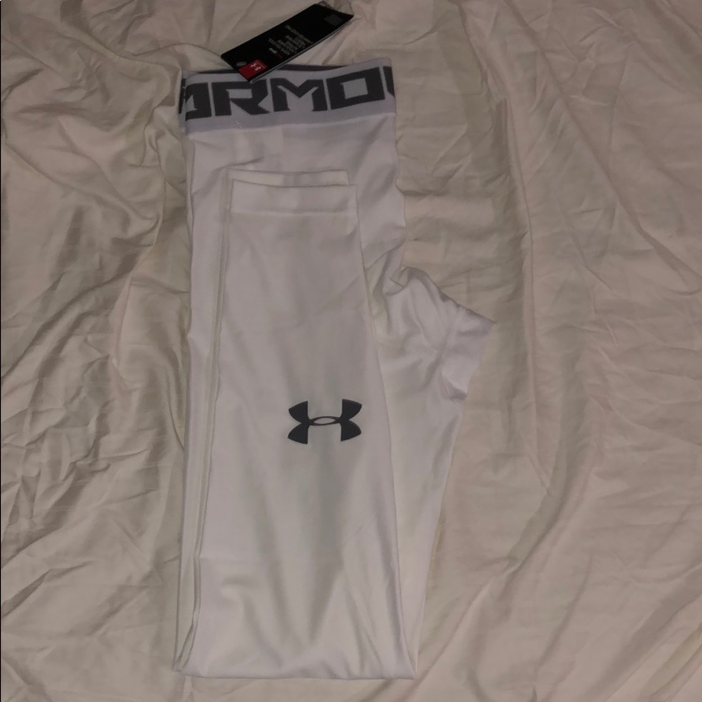Under Armour - Picture 3 of 4